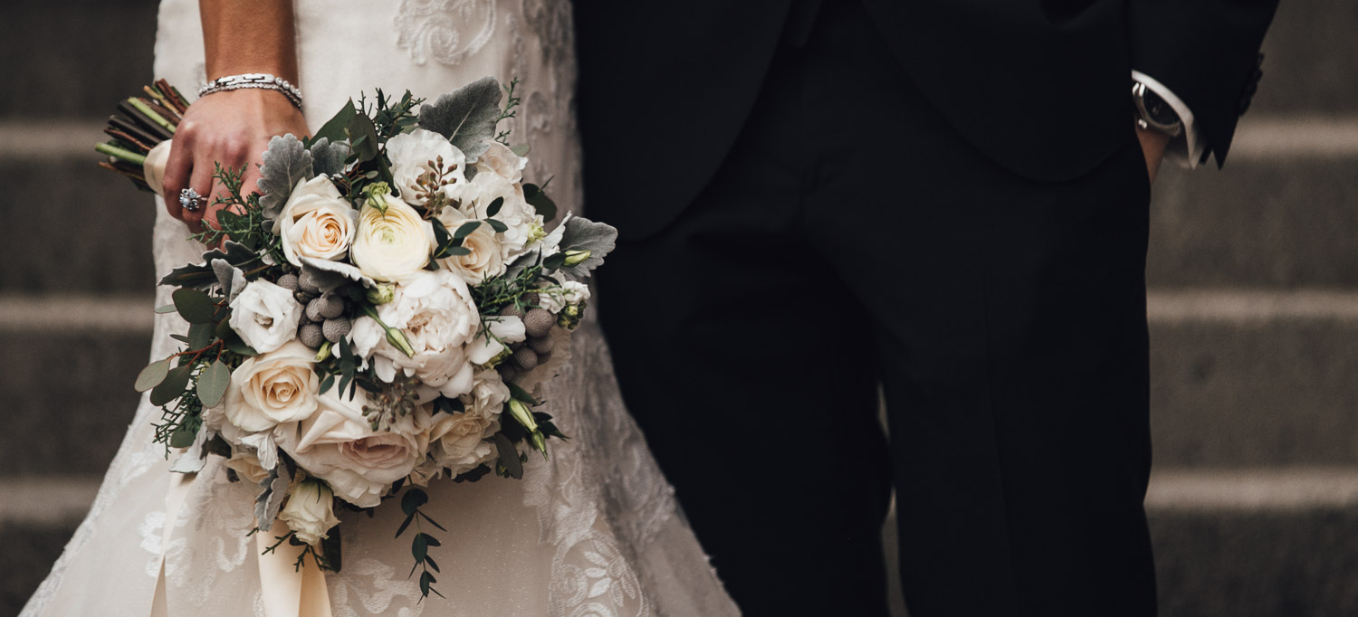 wedding flowers bouquet photography at swaneset