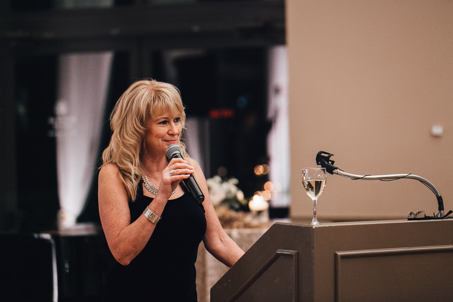 pitt meadows wedding photography at swaneset reception
