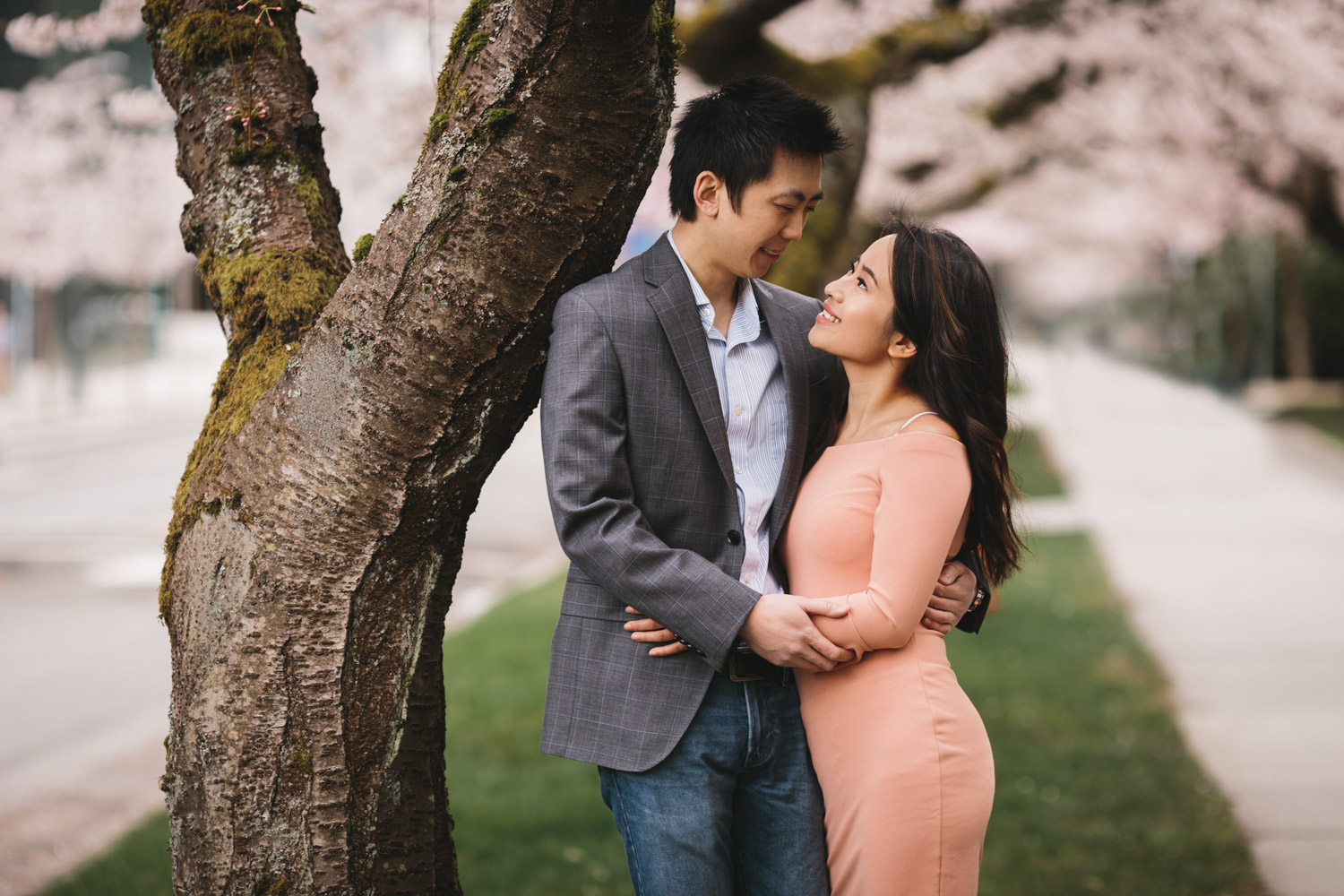 vancouver cherry blossom engagement photography at ubc
