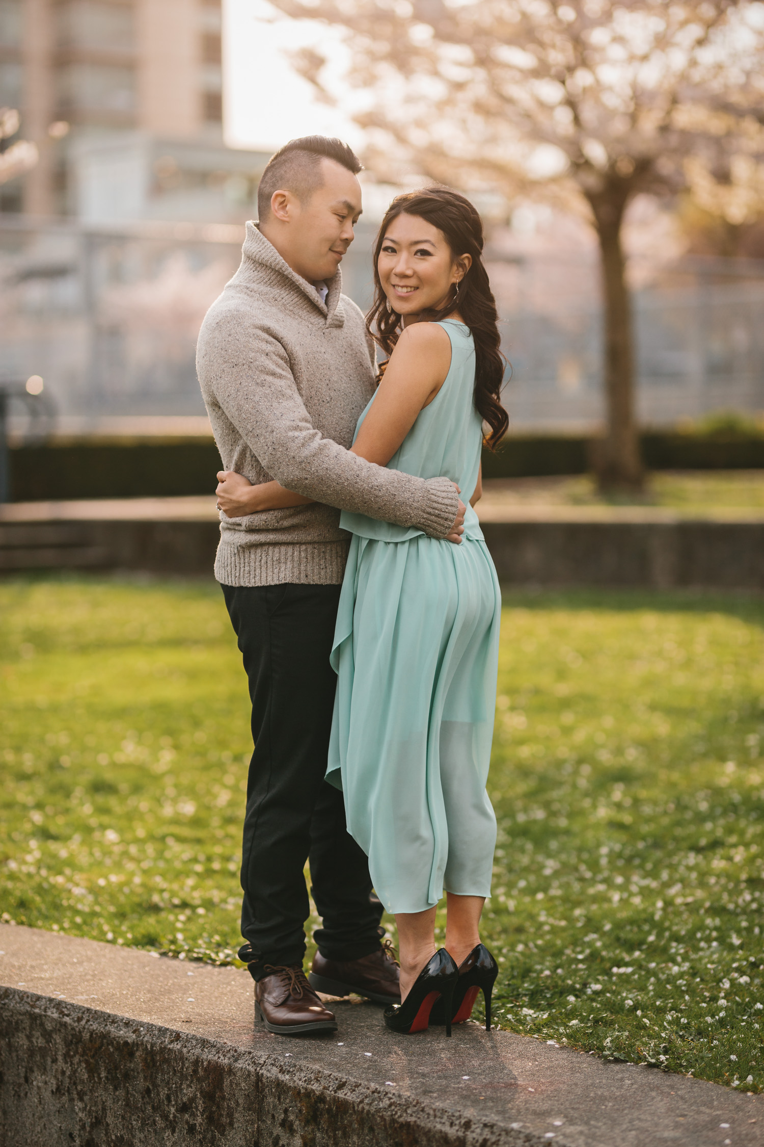 vancouver cherry blossom engagement photography in yaletown david lam park