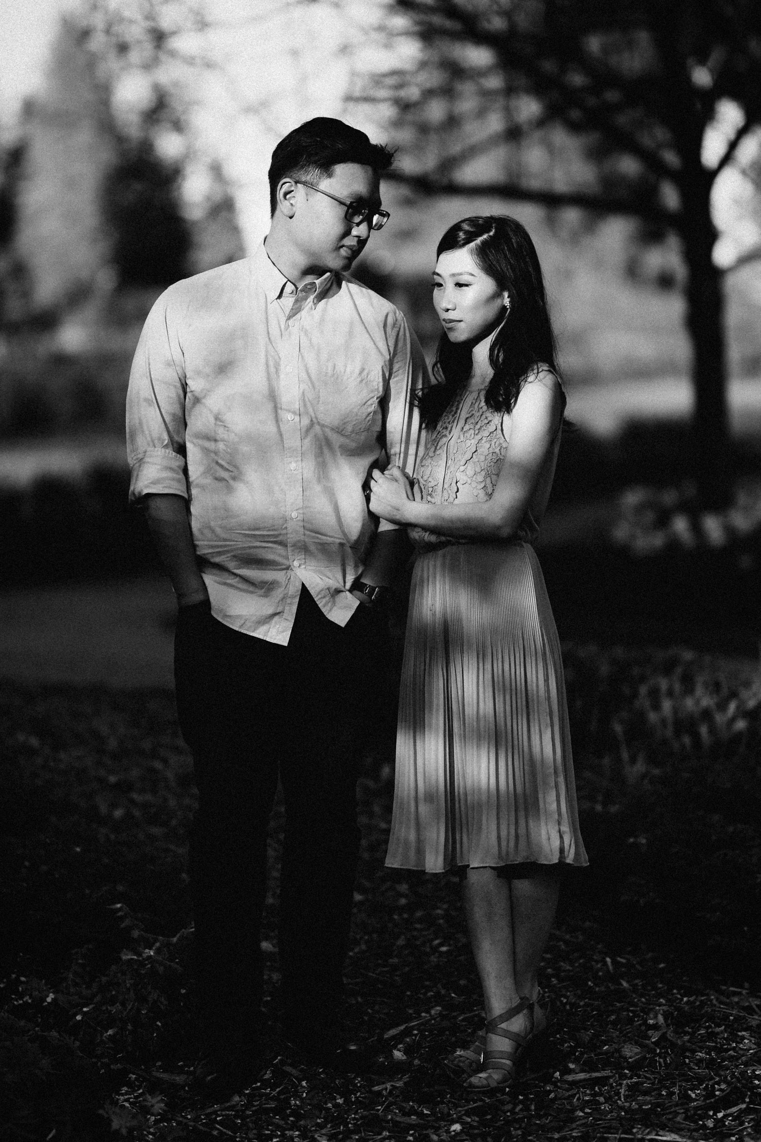 vancouver cherry blossom engagement photography in stanley park