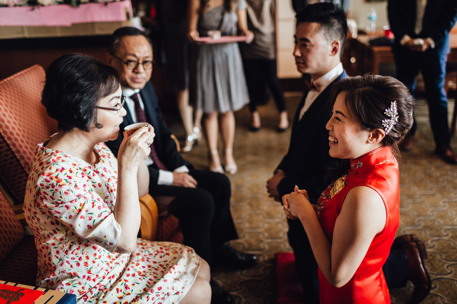 richmond wedding photographer chinese tea ceremony at river rock hotel