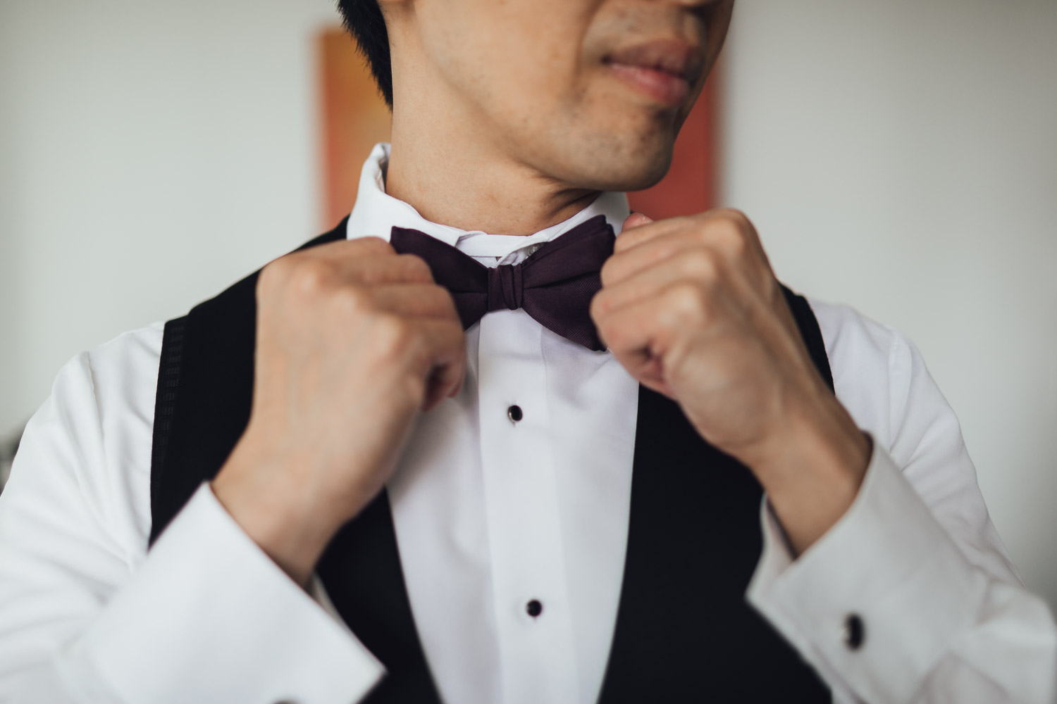 vancouver wedding photography yaletown groom getting ready