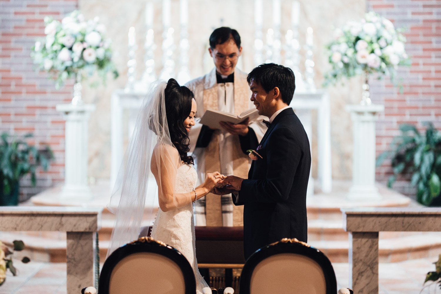 Vancouver wedding photography ceremony at st. anthony's parish