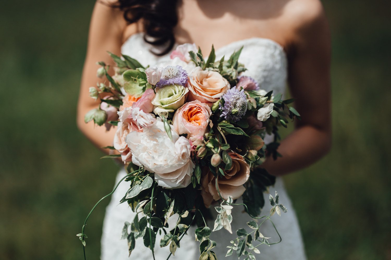 vancouver wedding photography at coal harbour bride groom flowers