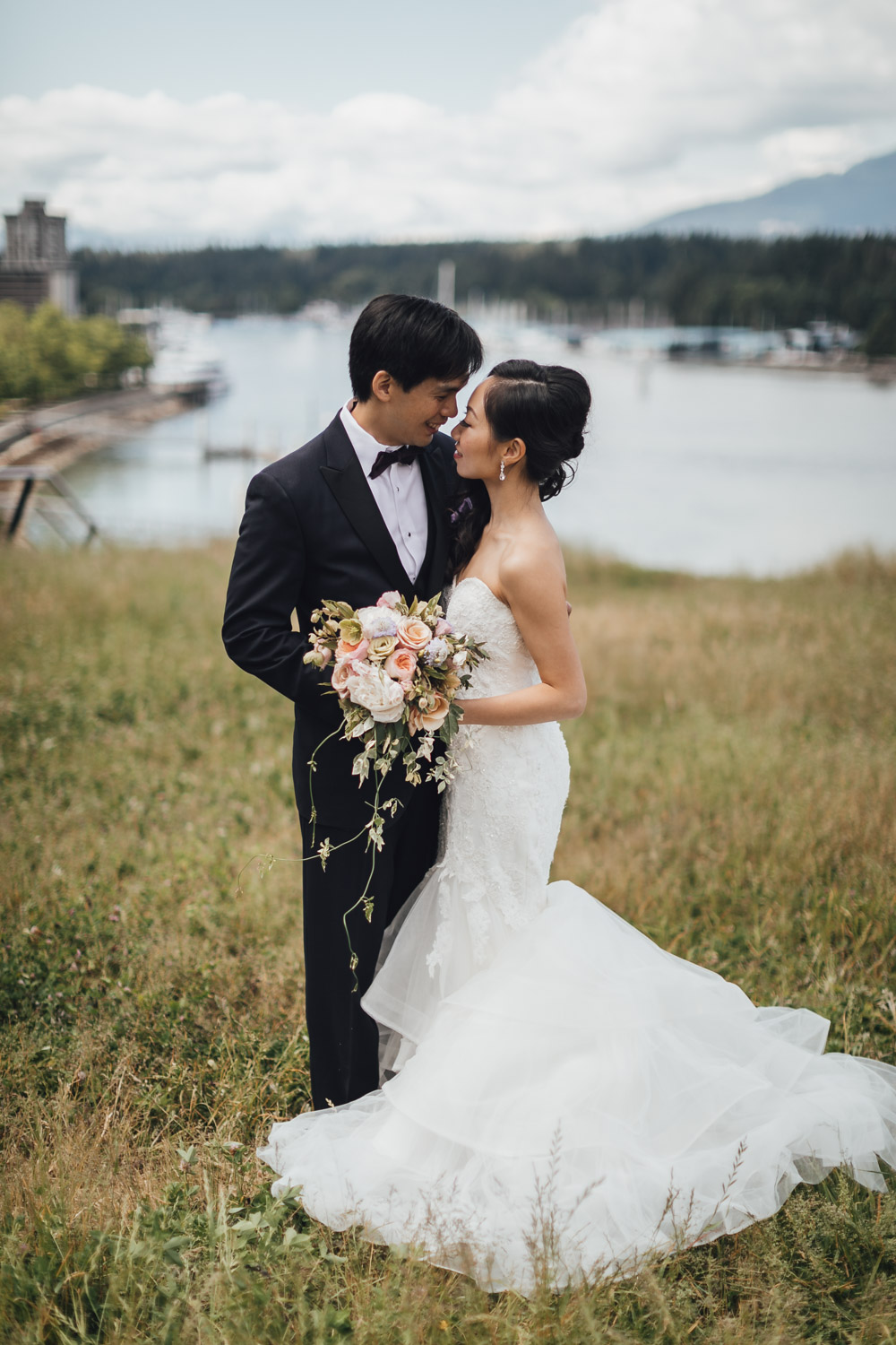 vancouver wedding photography at coal harbour bride groom portraits