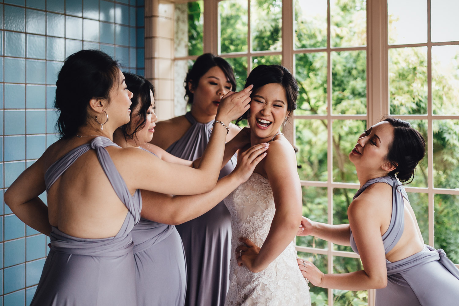 university women's club of vancouver bride getting ready