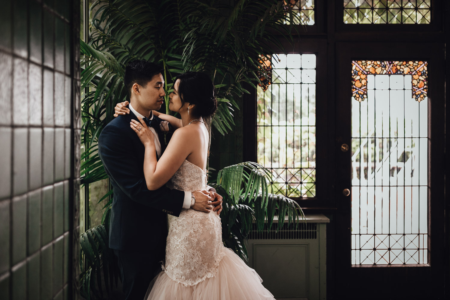 hycroft university of woemn's club of vancouver wedding photography