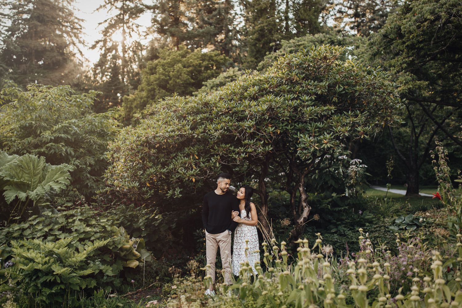 rose garden stanley park engagement photography in vancouver bc