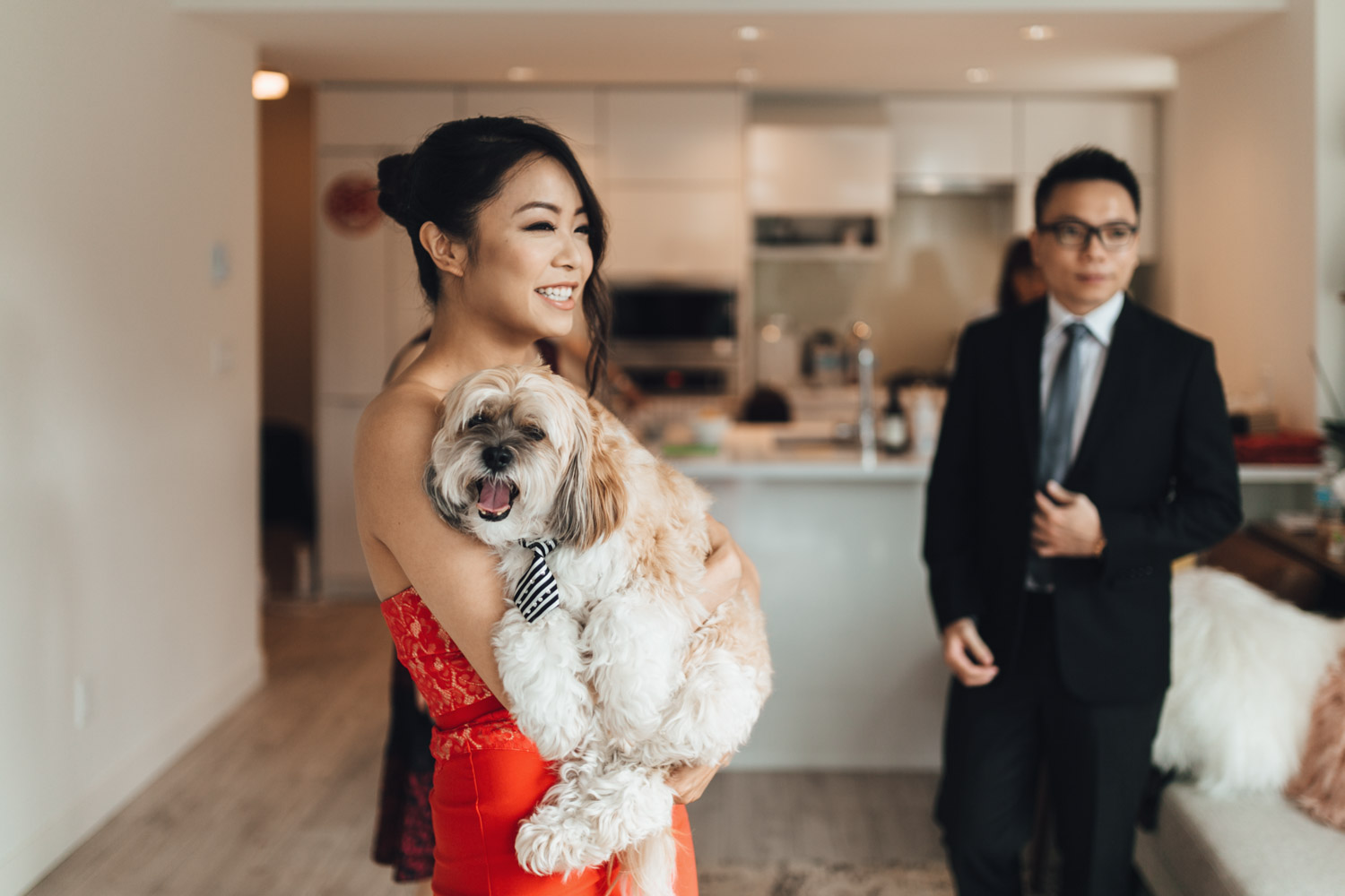 bride getting ready for wedding photography in vancouver bc