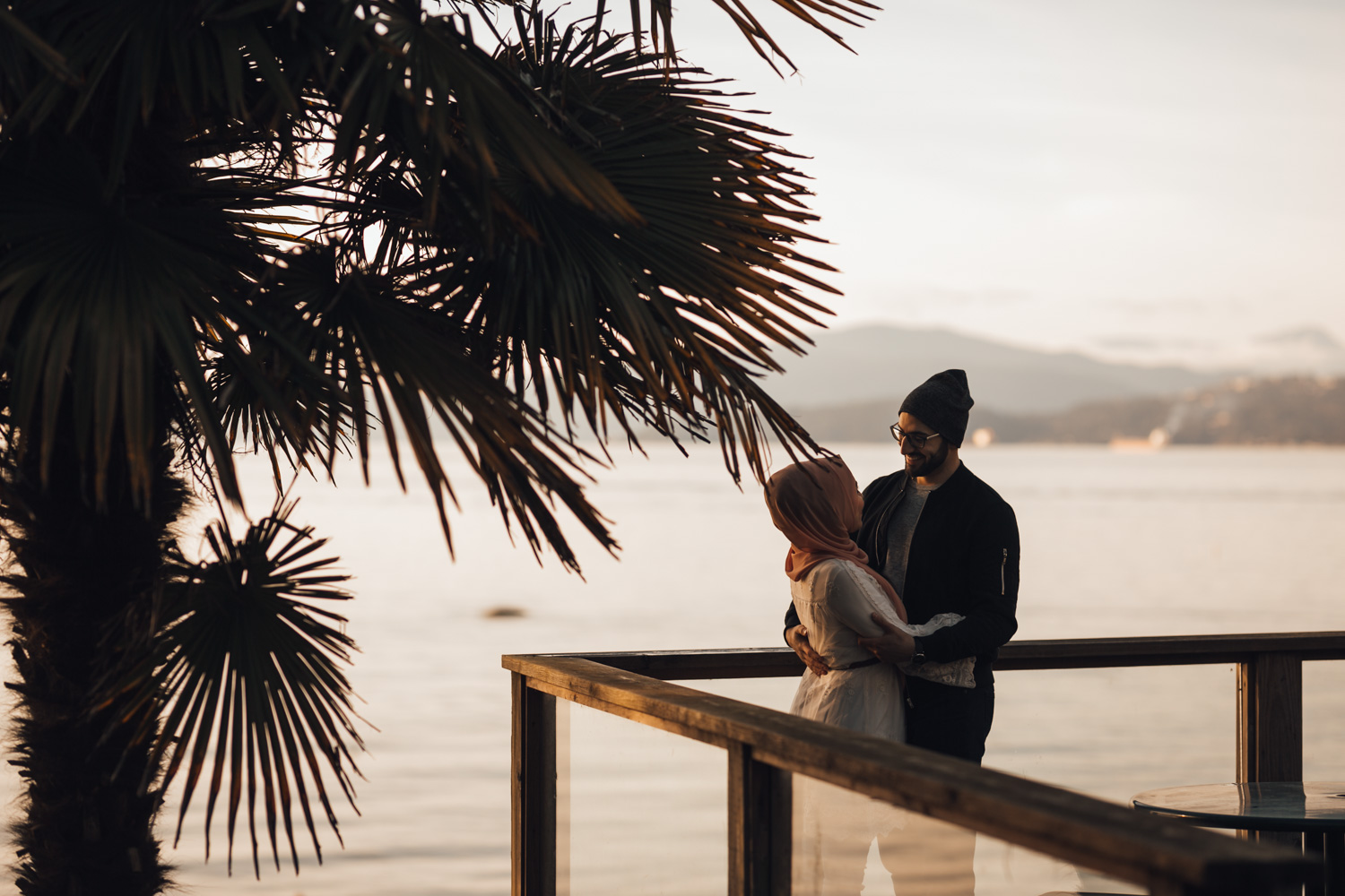 vancouver engagement photography in stanley park near prospect point
