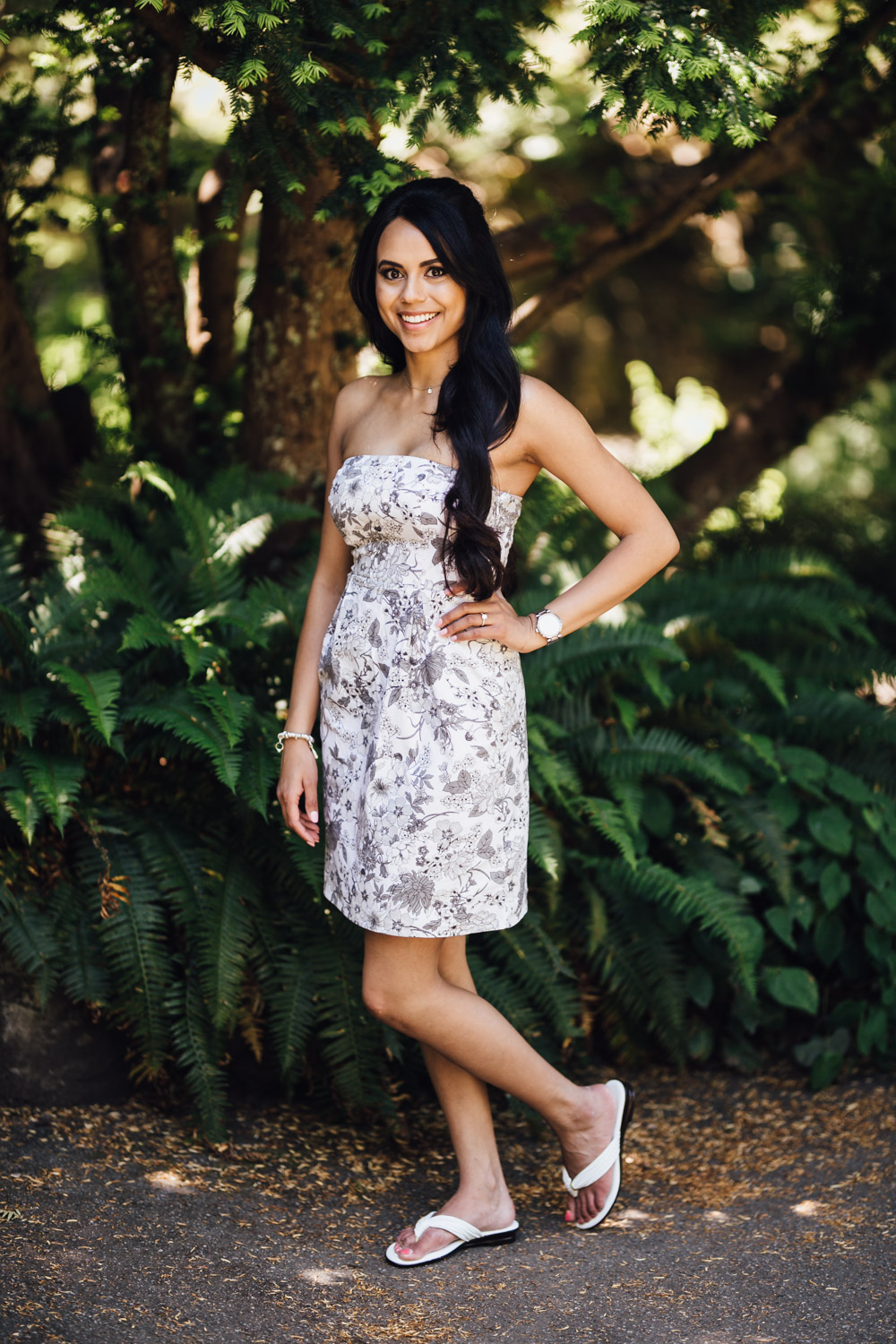 queen elizabeth park engagement session in summer photography