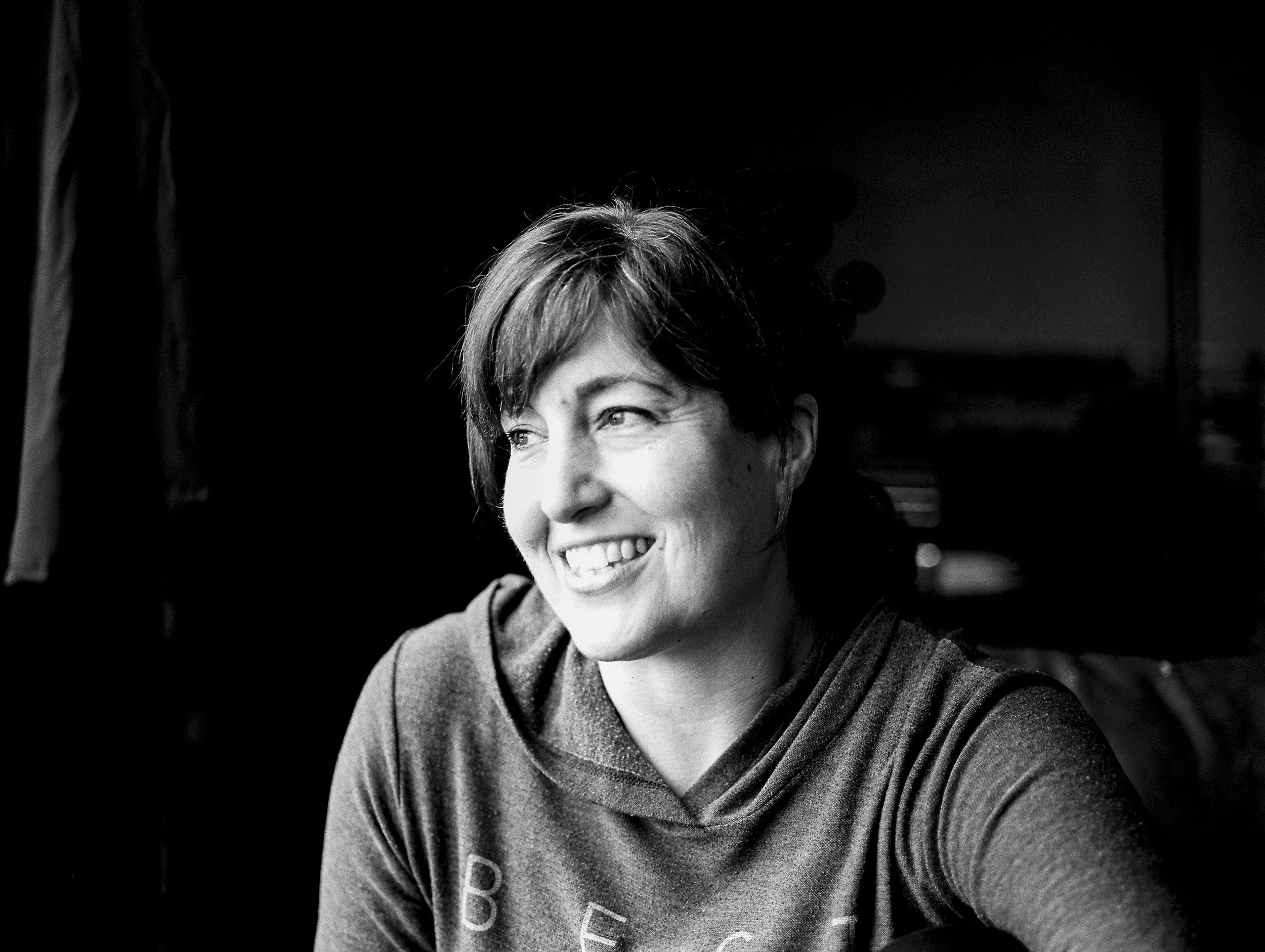 I met Andy in February of 2003. We spent a lot of time together over the next few months until we started dating late that spring. I think I was likely falling in love with him before we were even dating. We lived only 3 blocks apart (he helped me move into my houseboat!!) and would go on walks with my brand new puppy every night along the water. It was easy & simple & perfect.
