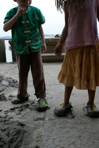 10 Mud on the ghats.jpg