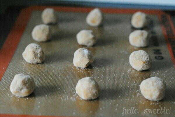 granulated sugar coating helps them to hold shape and gives a light, crispy exterior.