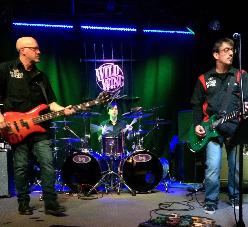 King Size at Wild Wing Cafe, Mt. Pleasant