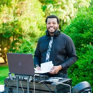 DJ Y Not at Wild Wing Cafe, North Charleston