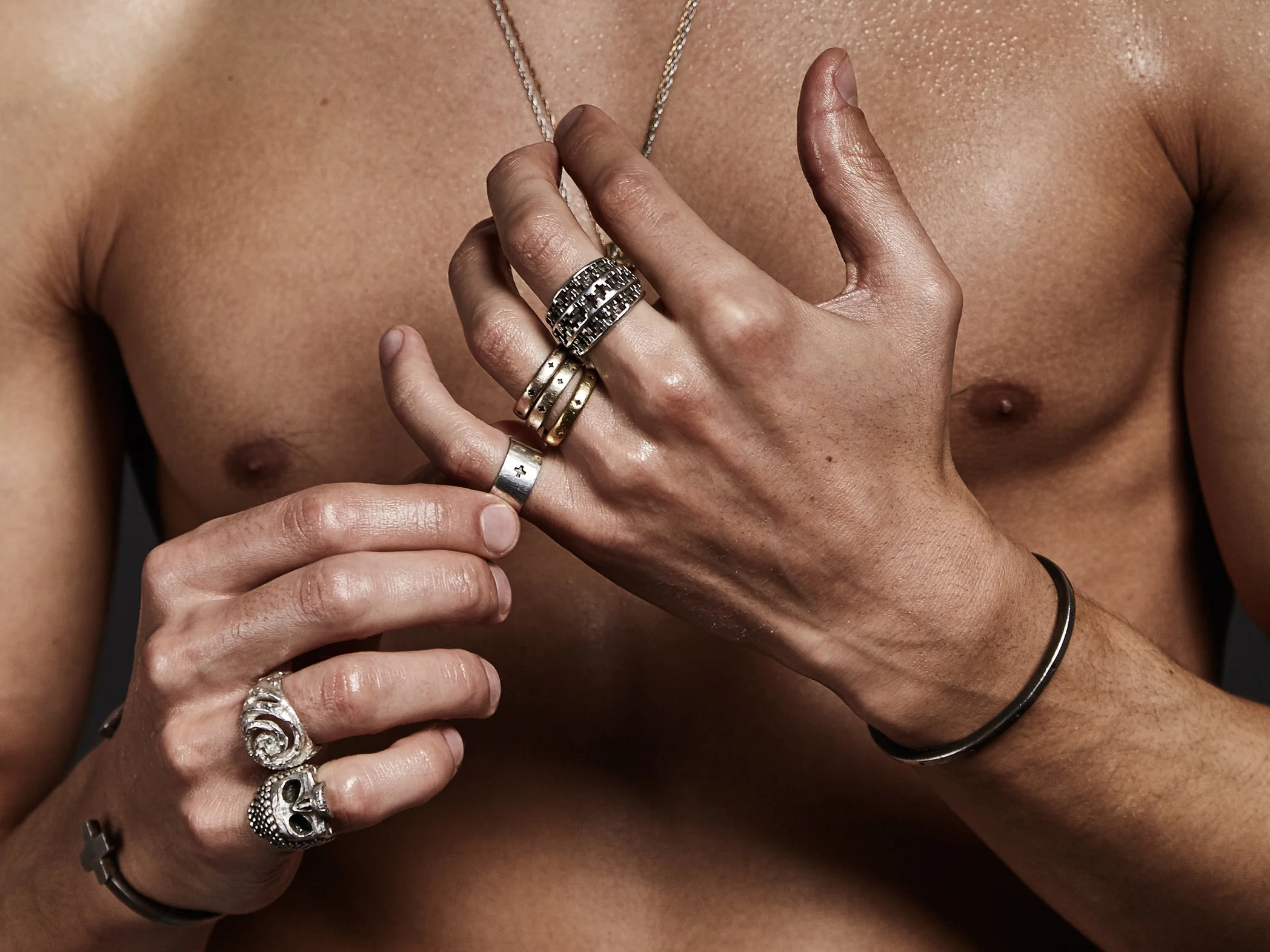 Mens jewelry hand style fashion ring stacking silver and gold accessories unisex