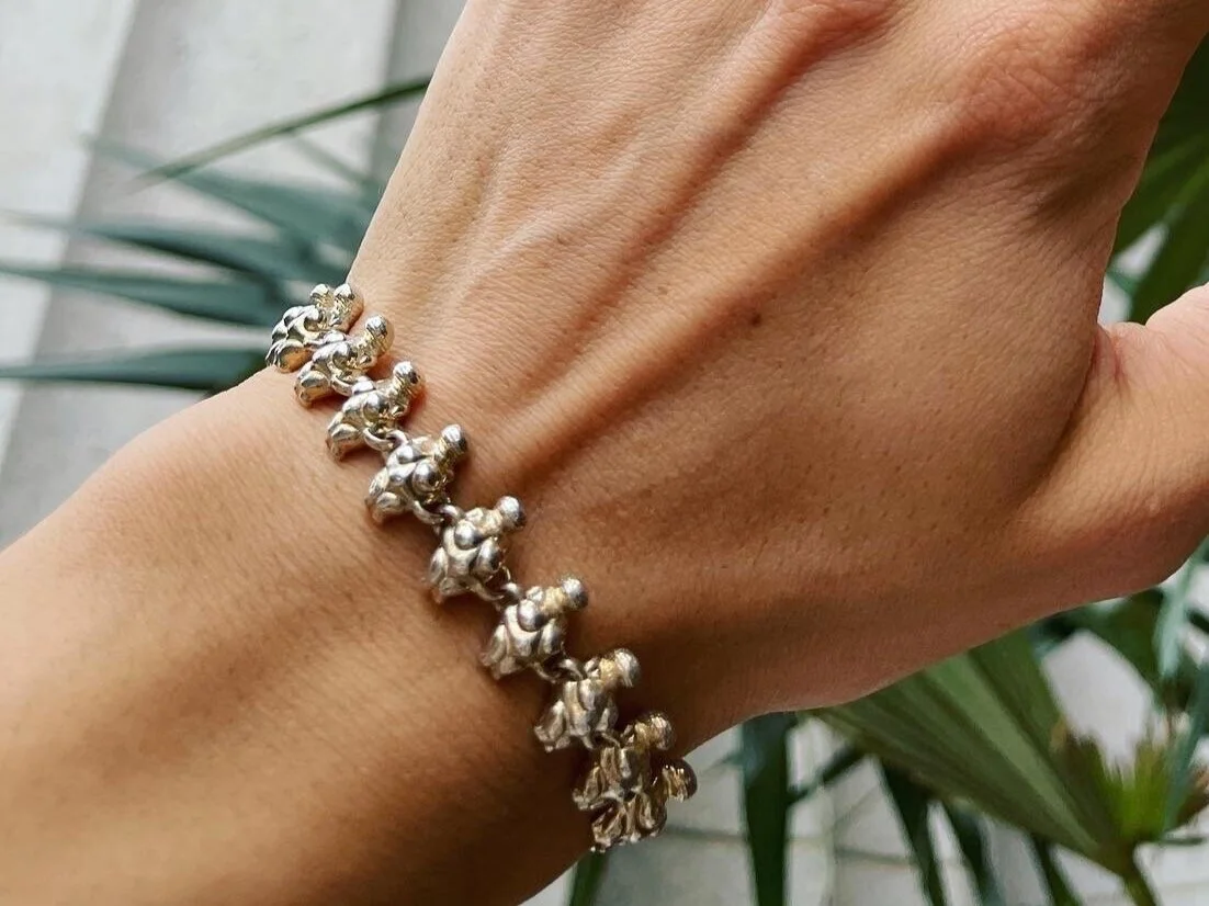 3B045E7C-1C02-4164-808E-645F37B84EEC