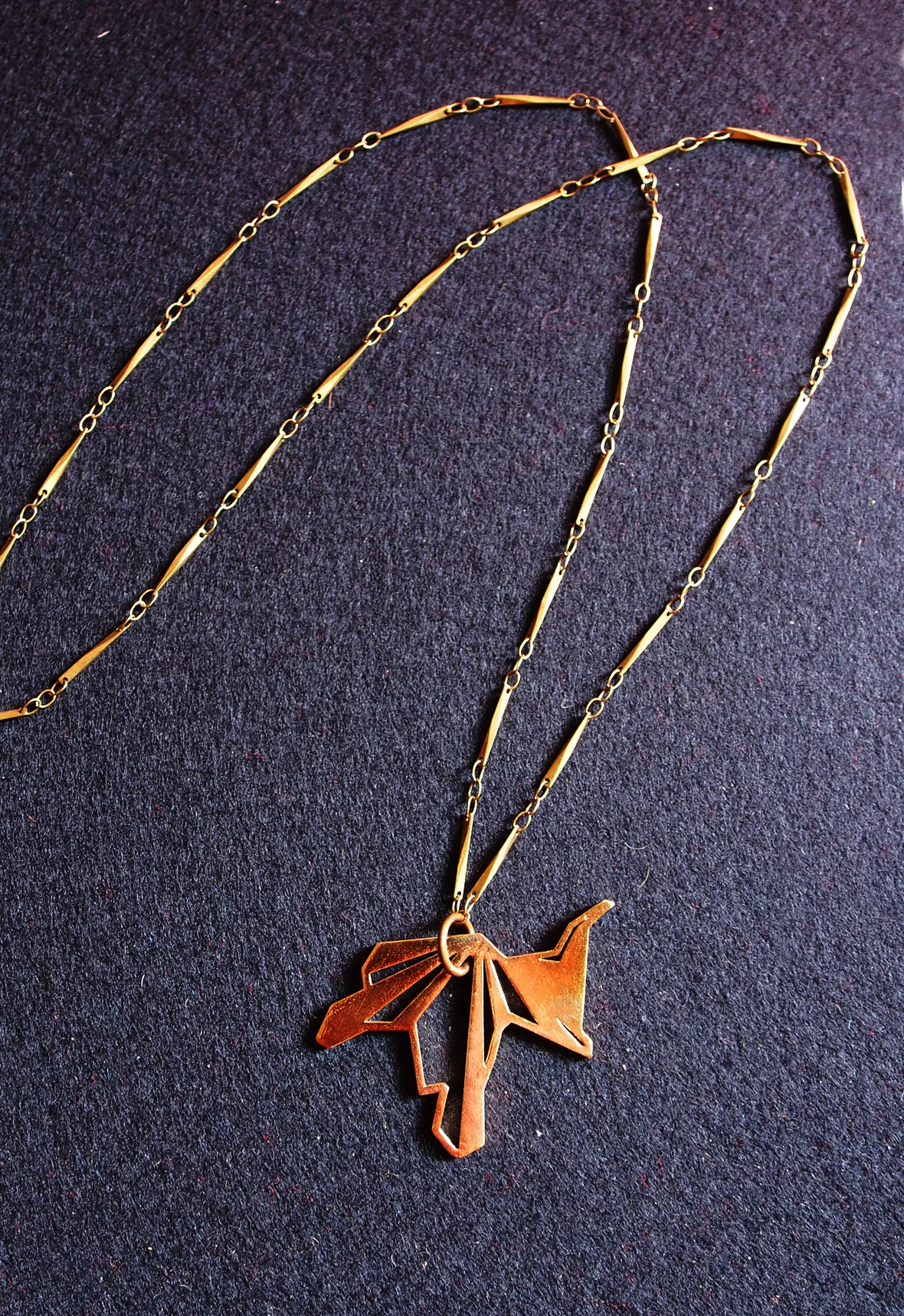 Fragmented_long neckleace 01_brass_small.jpg
