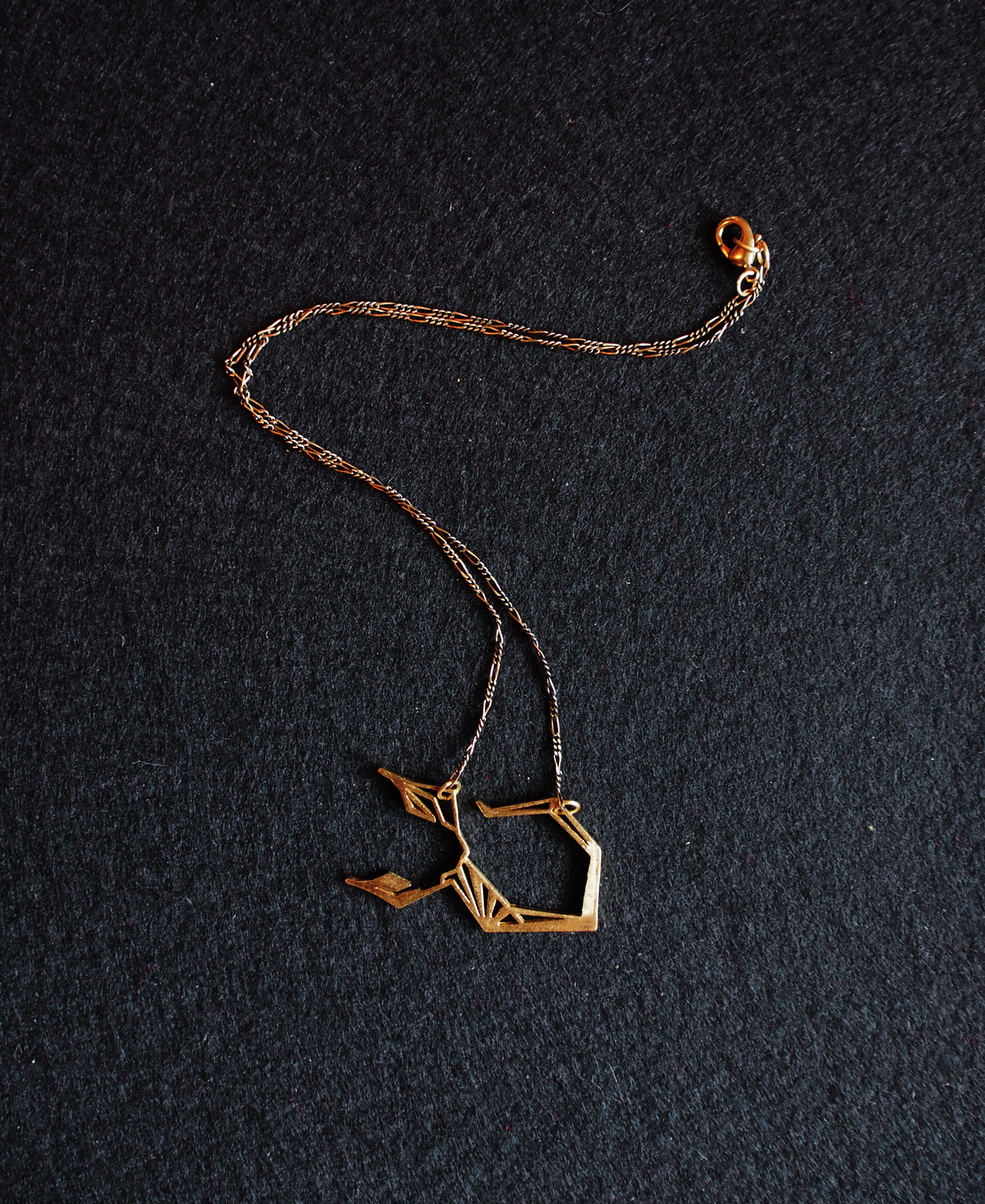 2015_0824_scorpion_necklace_02_small.jpg