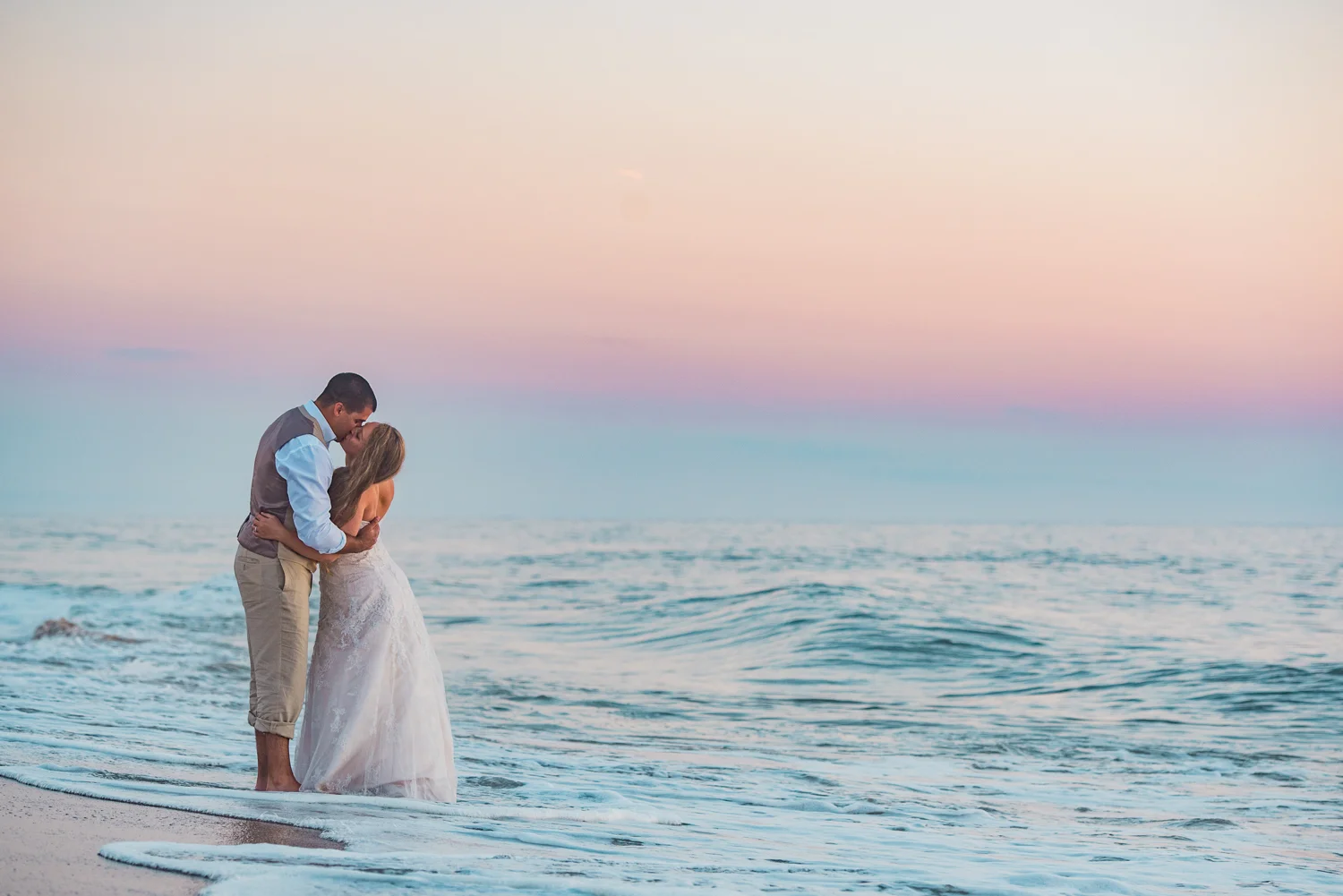 kate-nick-bethany-beach-delaware-wedding-ocean-suites-7.jpg