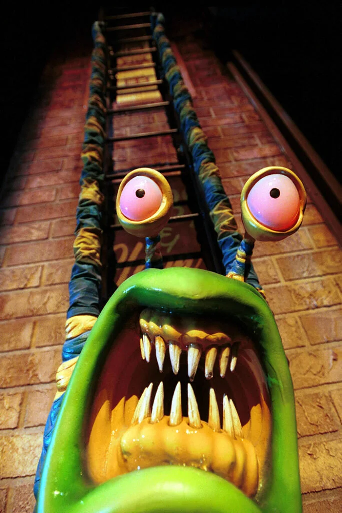MEN-IN-BLACK-Alien-Attack-Green-Blue-Alien-683x1024.jpg