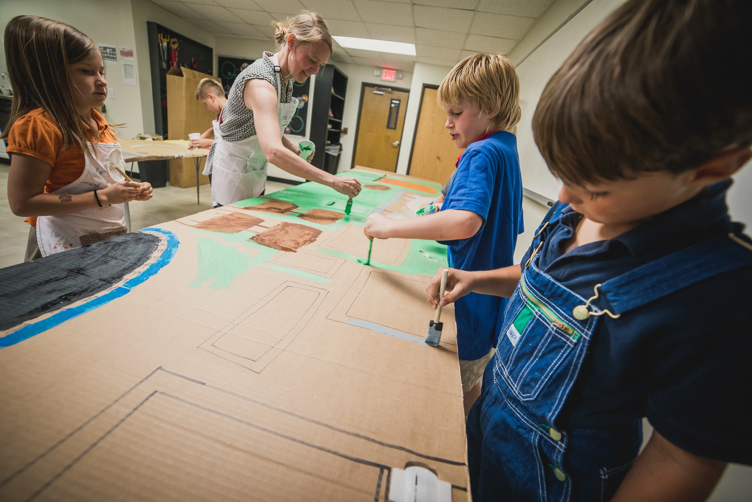 At the Academy for G.O.D., Miss Foster teaches our General B students, always bringing her hands-on and artistic talents into the learning environment. 