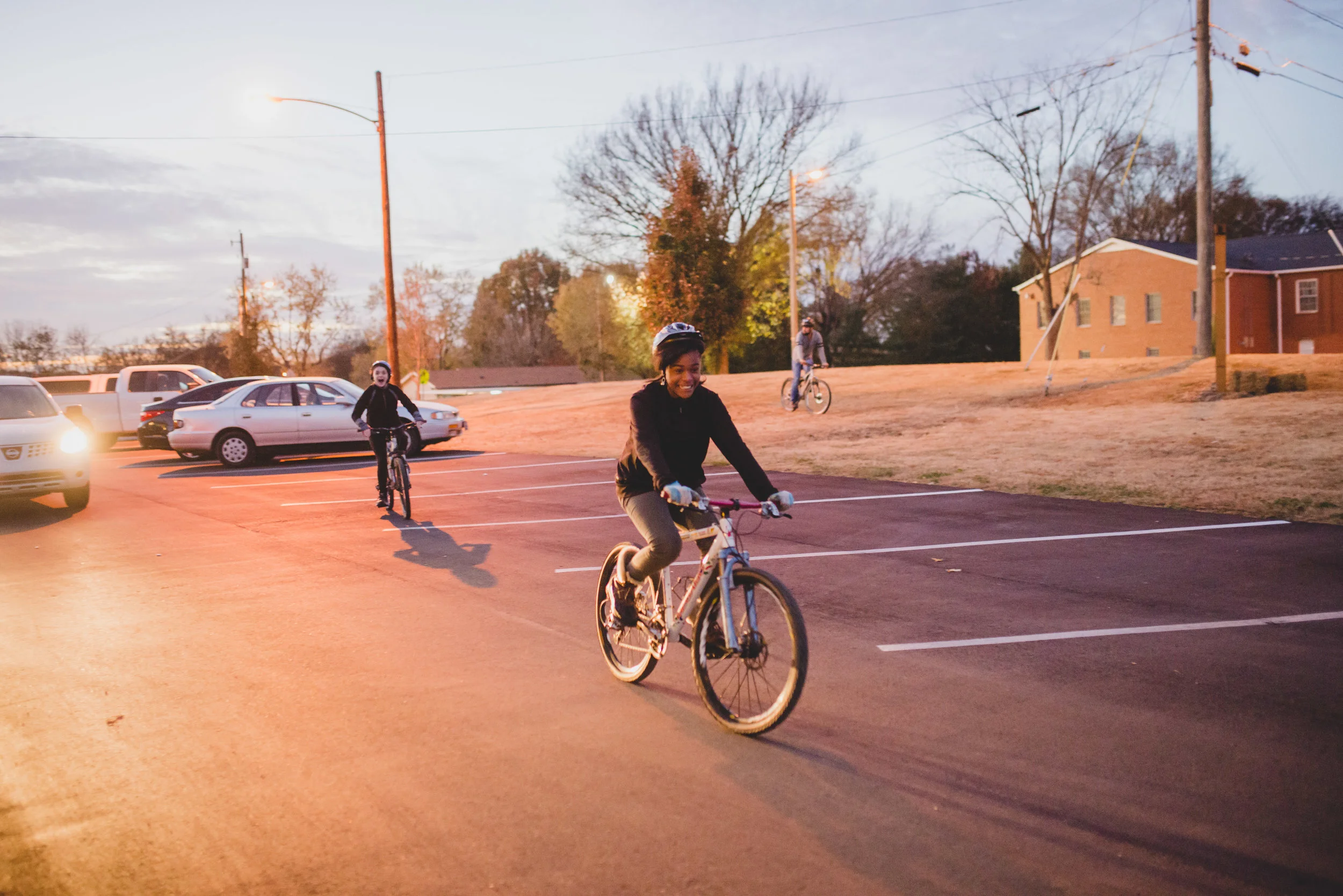 In a bicycle maintenance and riding seminar, students learned about different types of bikes, wheel sizes, and frames, the various purposes they have, and even how to change a bike tire! 