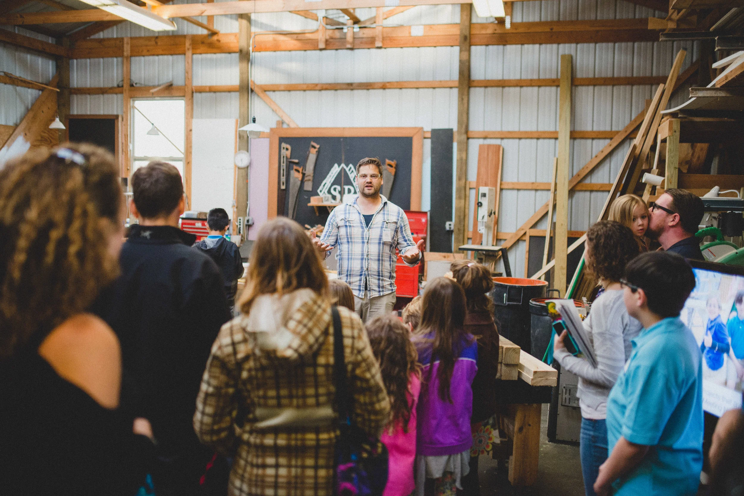 On April 6th, the Academy hosted our annual Open House event for prospective students and families in the Nashville area. With over 200 guests in attendance, our entire campus was opened with demonstrations from teachers and students in the workshop, school kitchen, garden, athletic fields and indoor classrooms.