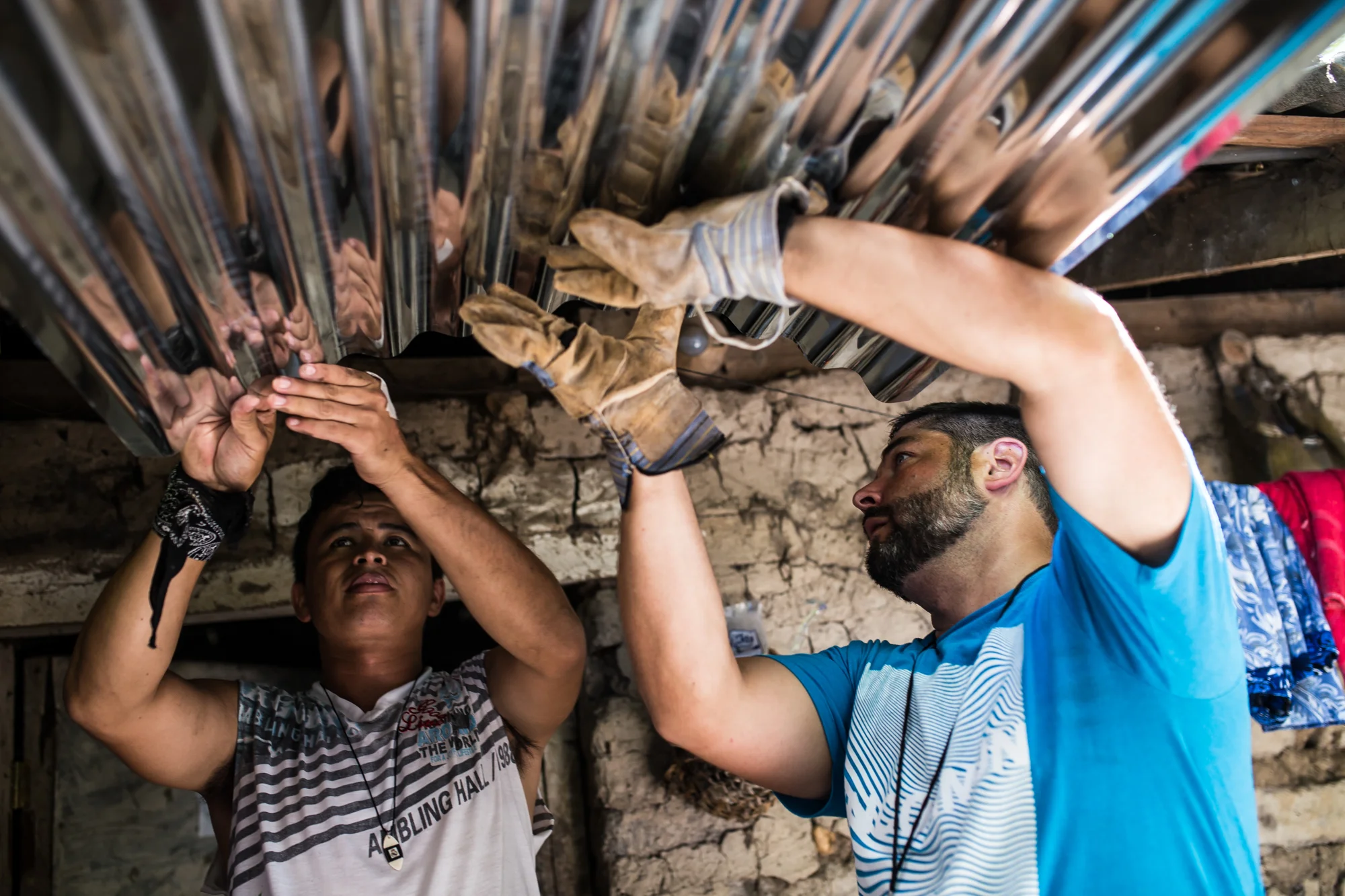 Youth leaders from the US worked alongside our Salvadoran interns to construct safer structures for neighbors in need. It was a joy to witness the transference of skill that took place in projects like these. 