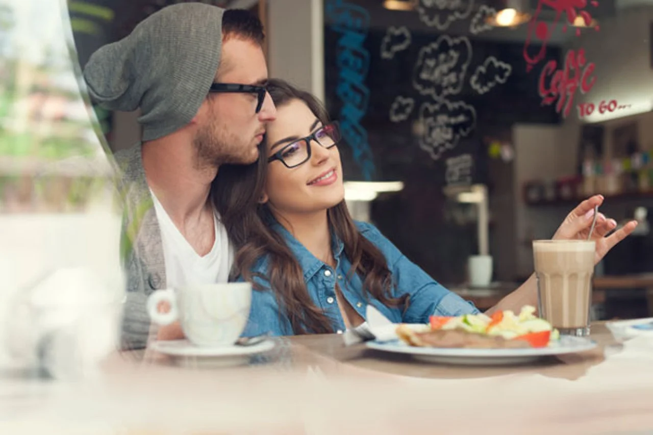 hipsters-and-food-1-.jpg