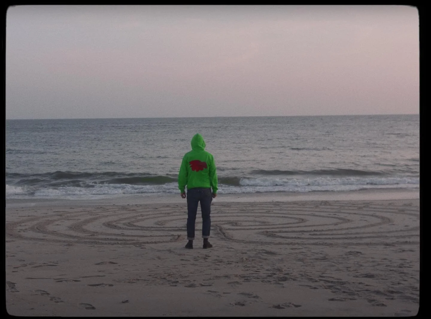 I directed a music video for @glitterererer