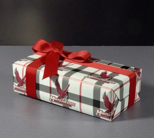 Packaging-Gift-Box-wrapped-xxx.jpg