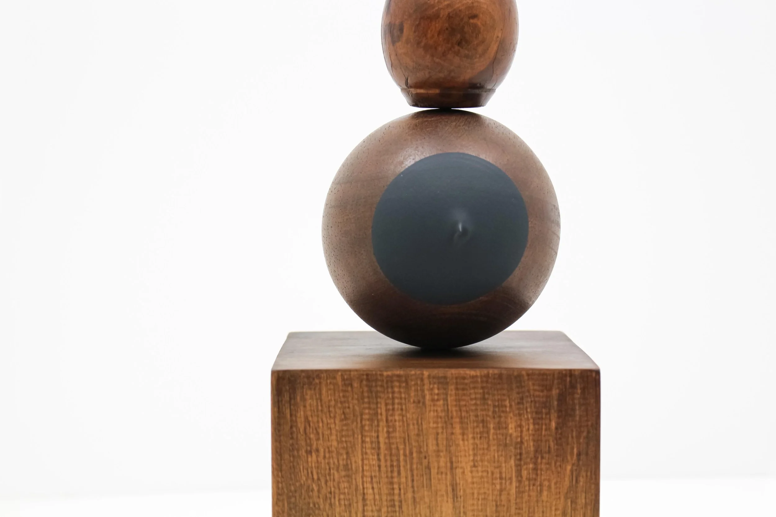 LL_5x14_MissIndependentThatsWhyILoveHer_Sculpture_HS2025_1_detail.jpg
