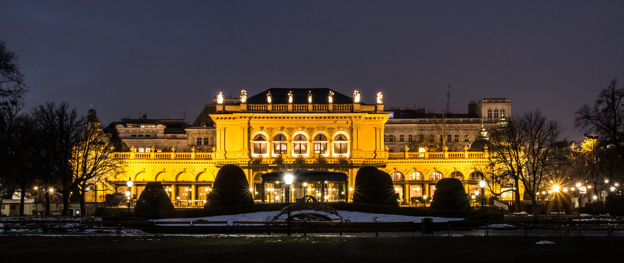 1010 Wien - Kursalon Hübner EOS 70D - F/16 - 30 Sek - ISO 100 - 26mm