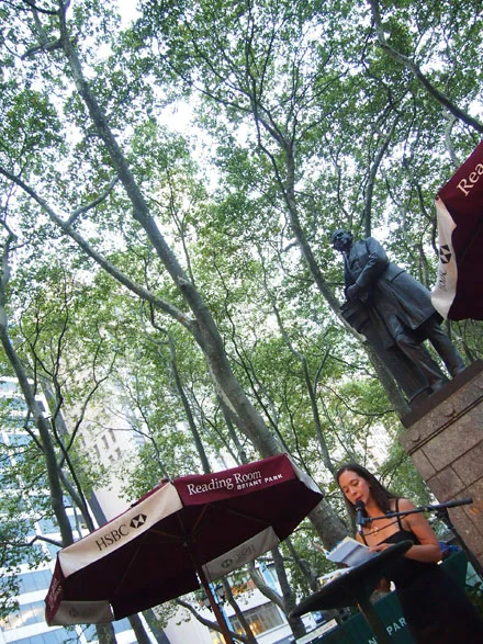 BryantParkReading2.jpg