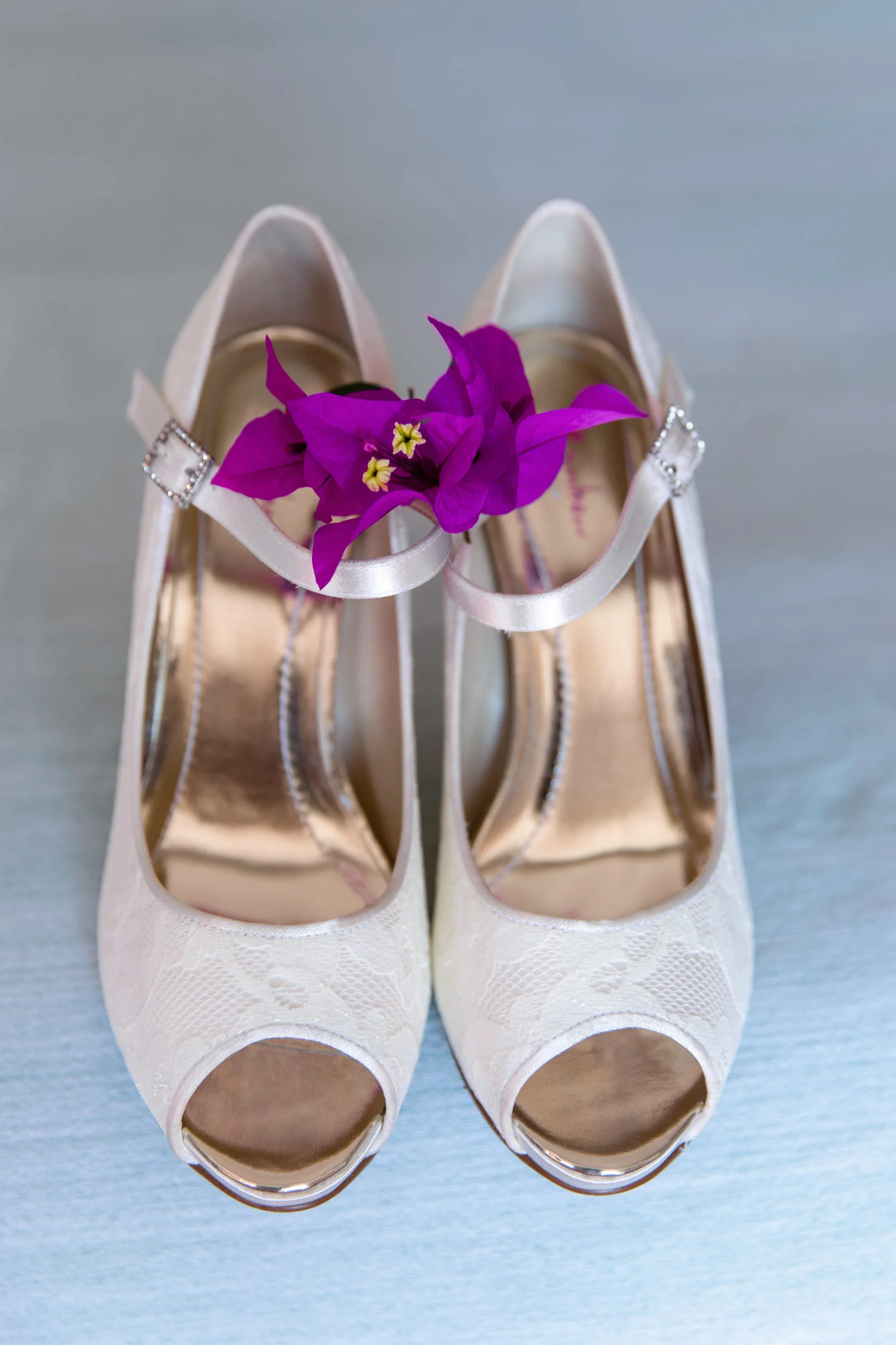 wedding shoes photography
