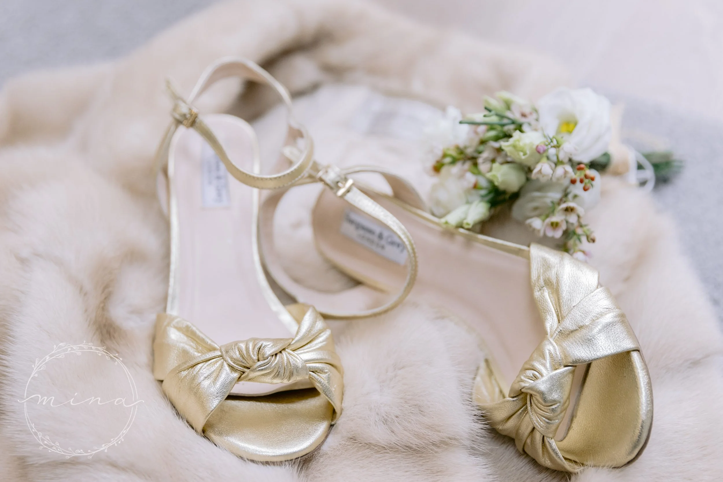 Putney Wedding Photographer | Stylish Winter Wedding at Thames Rowing Club