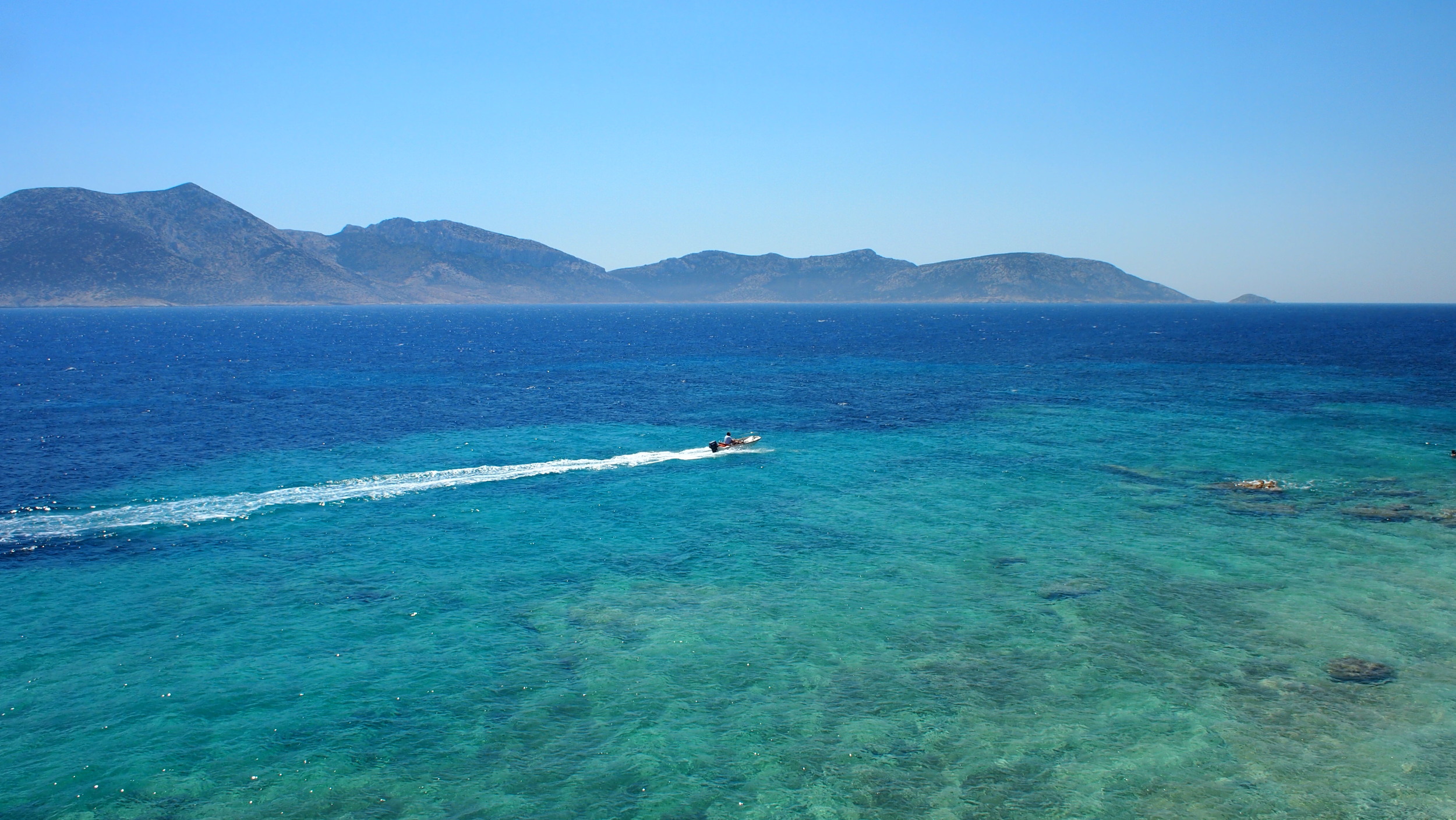 Κουφονήσια, όλα με τα πόδια