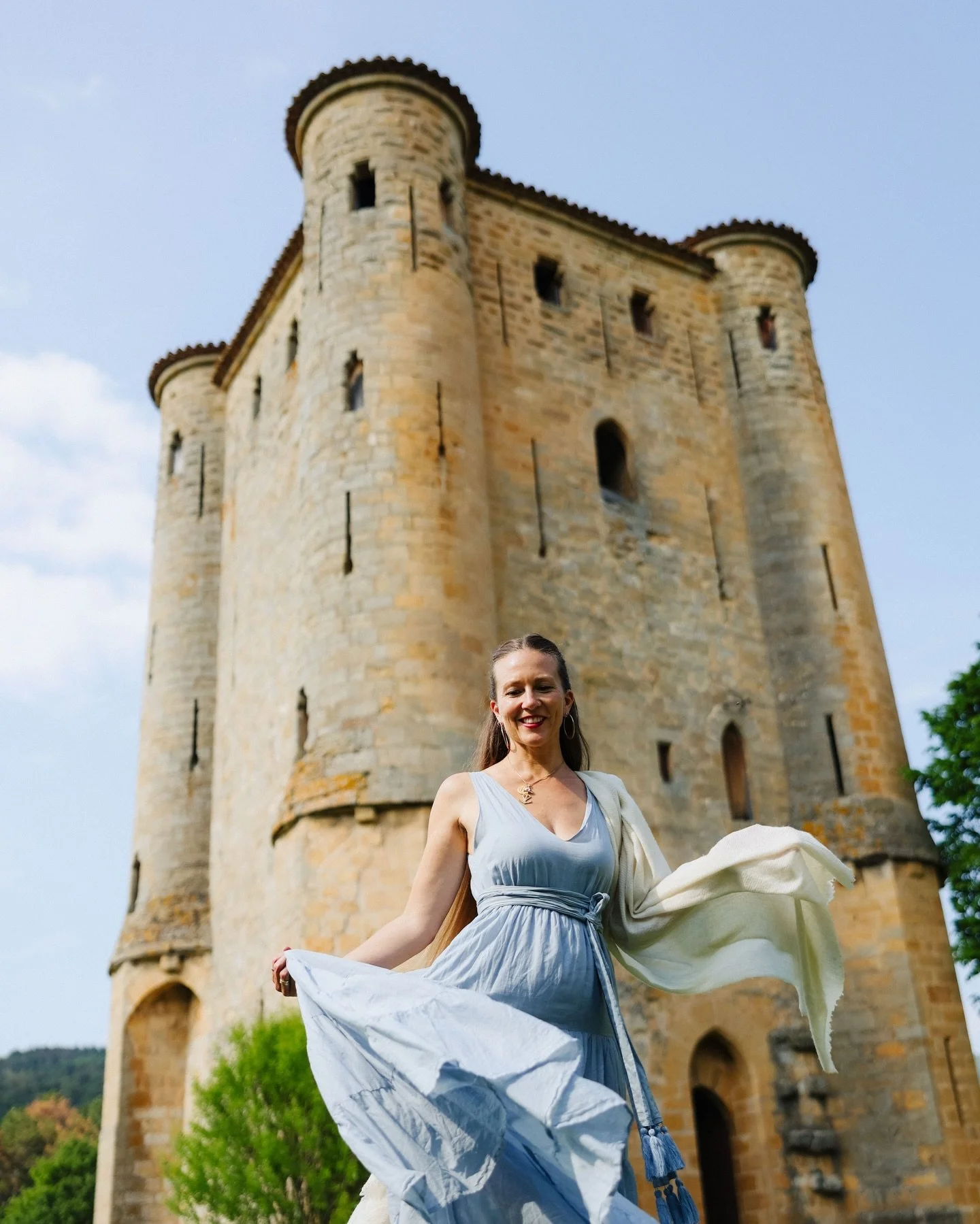 🌹🏆Two thousand years ago, Mary Magdalene walked the Earth alongside Yeshua, embodying a sacred stream of Holy Grail wisdom&hellip; A living transmission of love, gnosis and communion. 

Together, they seeded a path of devotion and holy union, roote