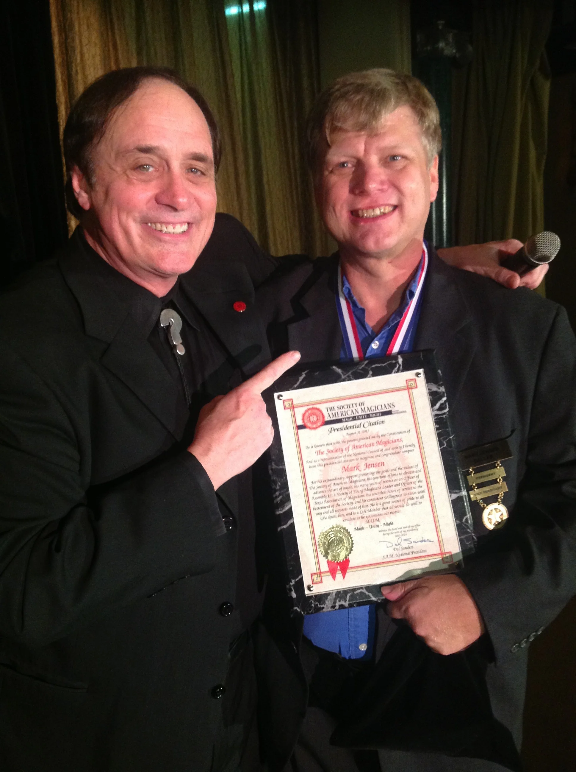 S.A.M. International President Dal Sanders awarding certificate to TAOM outgoing President Mark Jensen