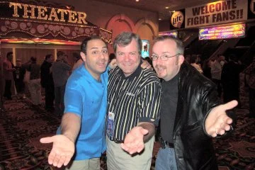 Scott-free between two Daves. David "Silly Billy" Kaye, Scott Wells & David Oliver at MAGIC Live! 2003