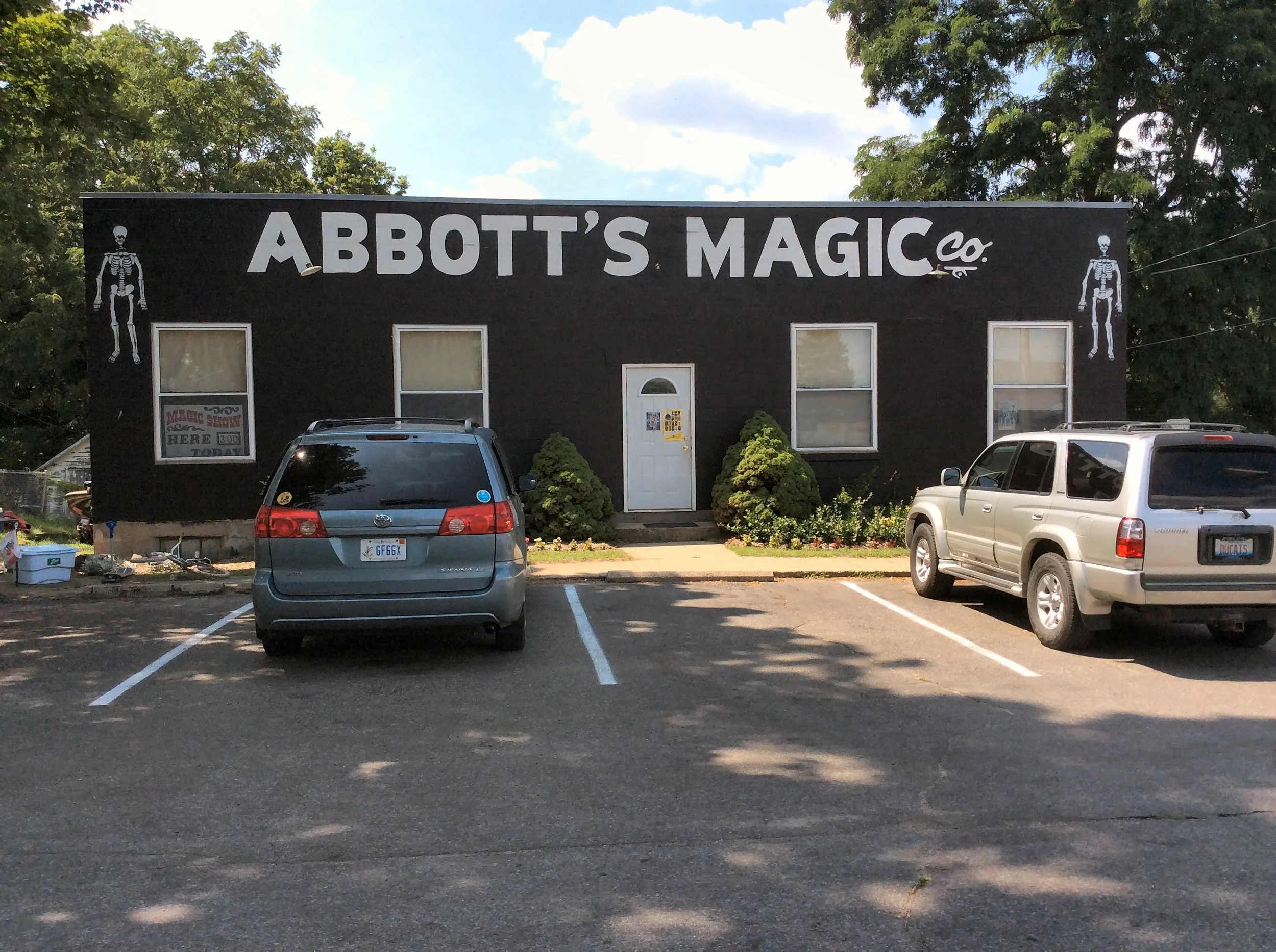 Abbott's Magic Company store front
