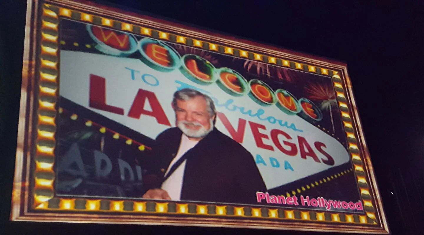 Scott Wells on the Marquee
