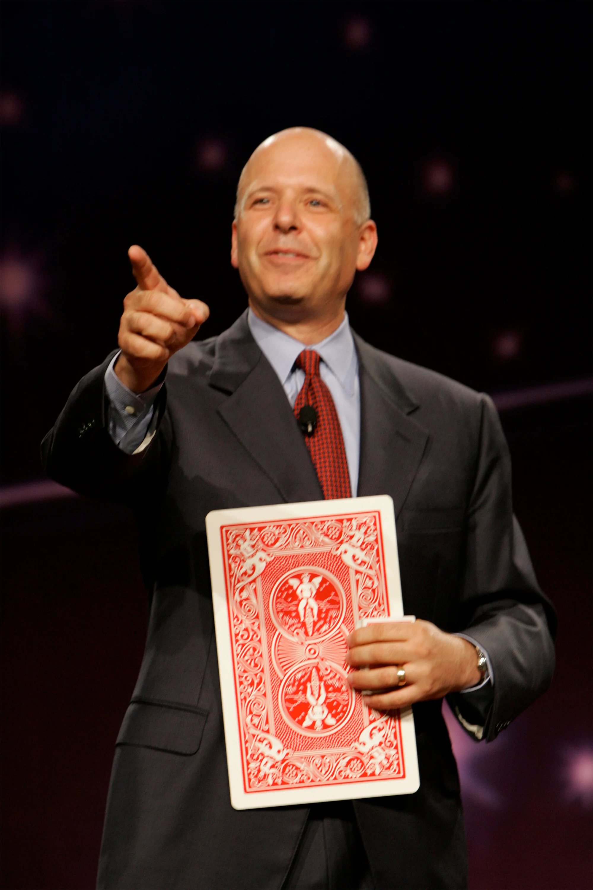 shep-hyken with card.jpg