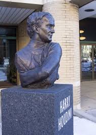 Houdini bust from side angle.jpg
