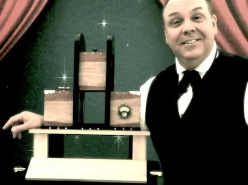 disappearing arm.jpg