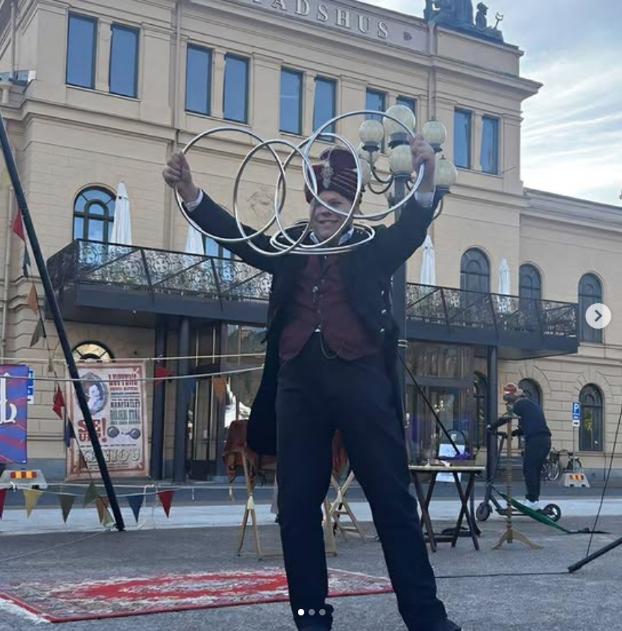 street magic.png
