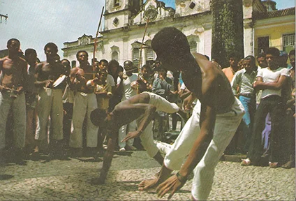 Great Mestre Gato, Grande Mestre da Bahia, leading a roda in Salvador, Bahia.